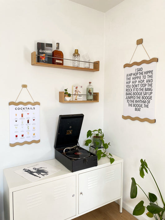 Wavey Magnetic Picture Frame - Oak
