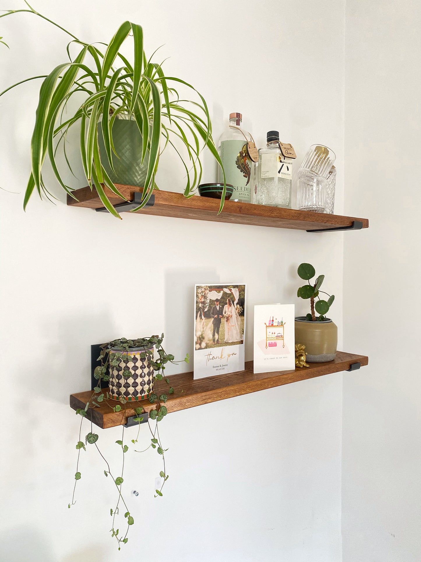 The Bracket shelf  - WALNUT