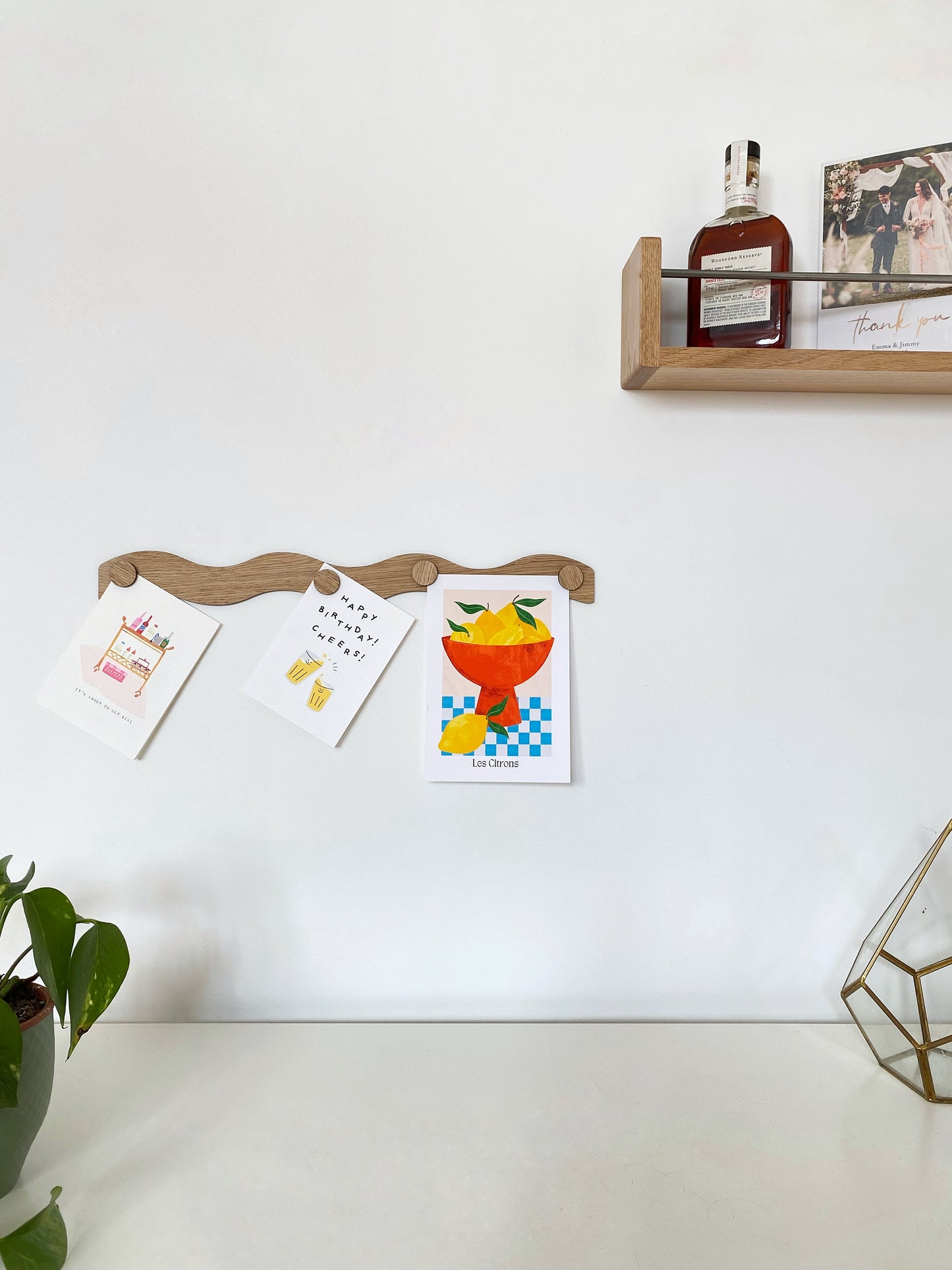 The Memo Display Bar - Wavy -  Oak