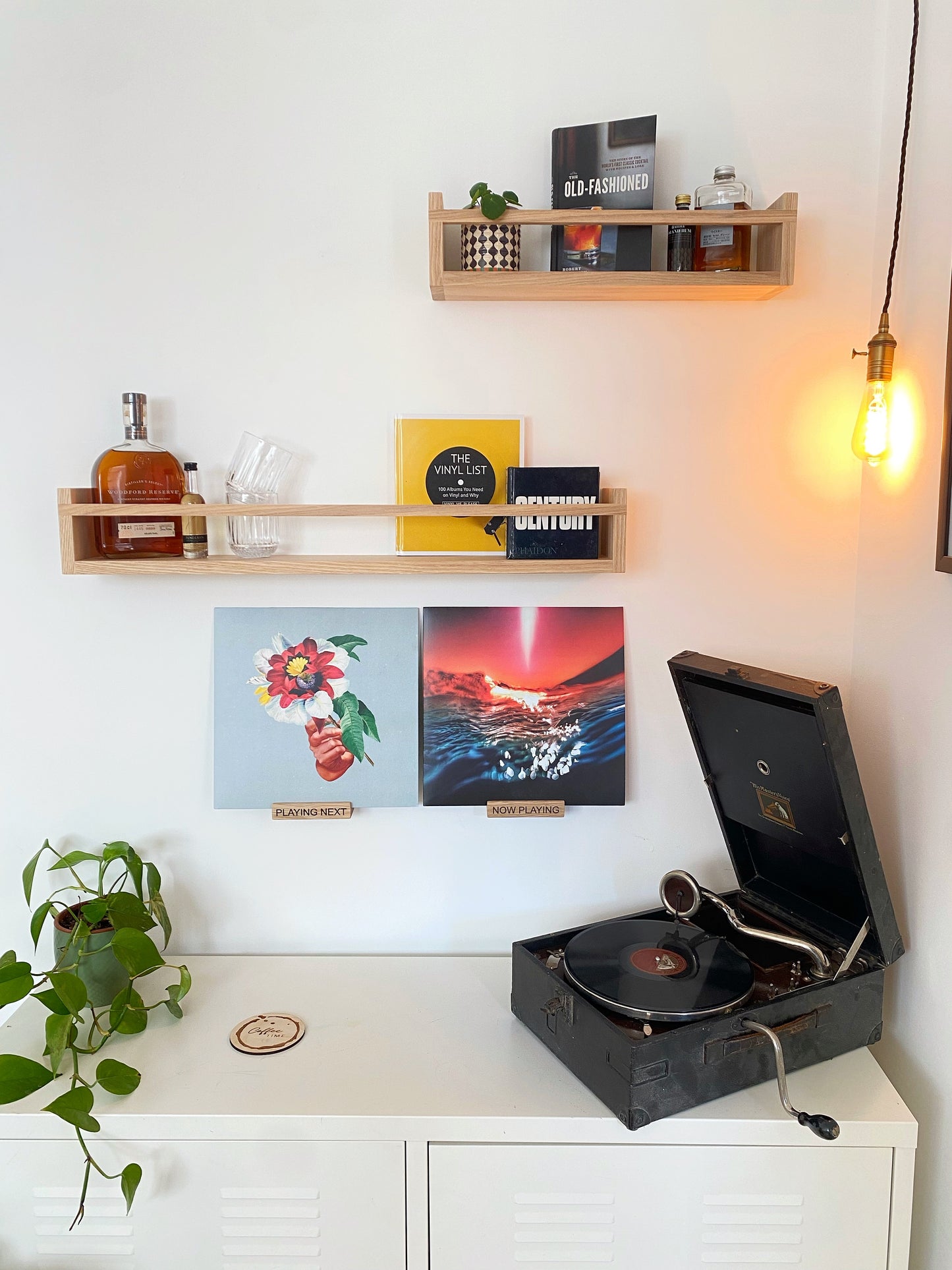Vinyl LP ‘NOW PLAYING’ Record Ledge